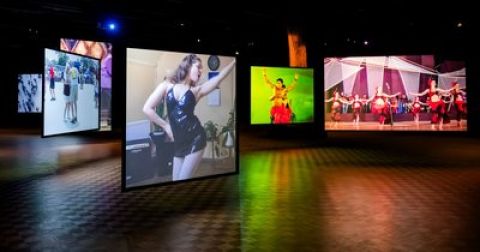 Csm Zaalfotografie Anouk Kruithof   Universal Tongue High Res 40 klein 5f19f2657d